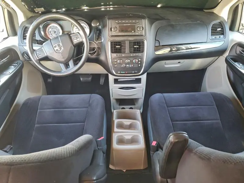 2013 DODGE GRAND CARAVAN SE  