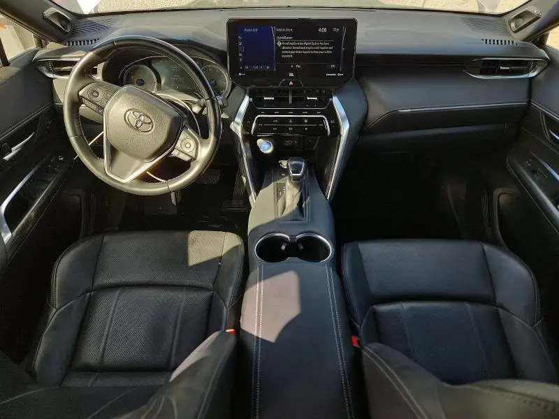 2021 TOYOTA VENZA XLE  
