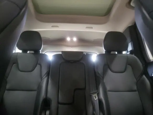 2018 VOLVO XC90 T5  