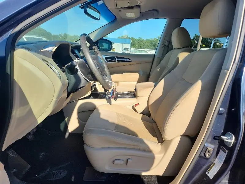2016 NISSAN PATHFINDER SV  