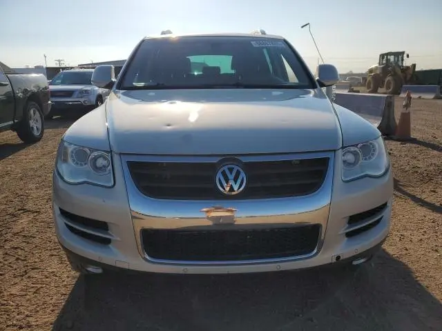 2010 VOLKSWAGEN TOUAREG TDI  