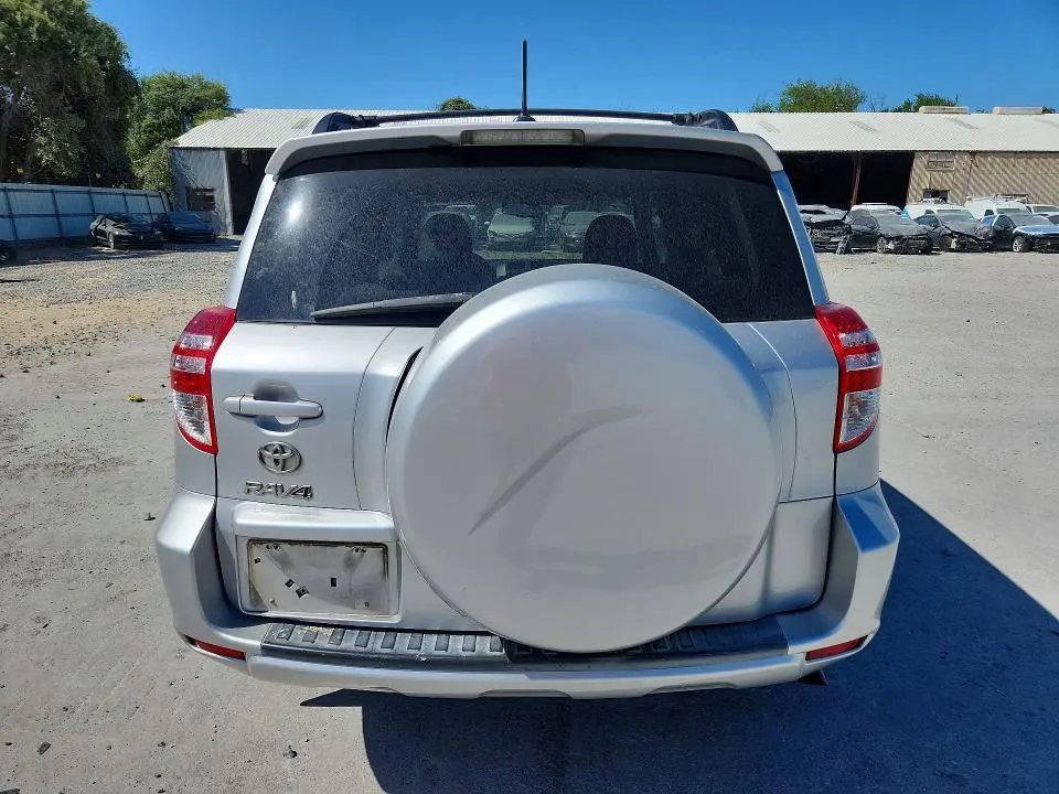 2011 TOYOTA RAV4 BASE  