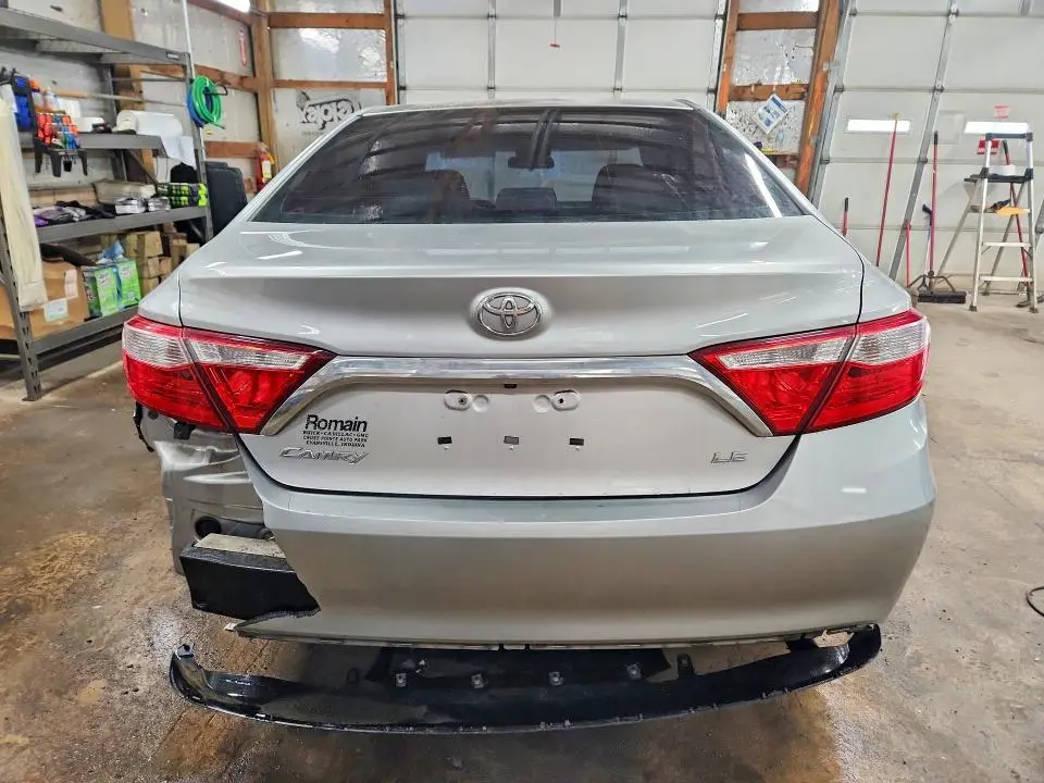 2016 TOYOTA CAMRY LE  