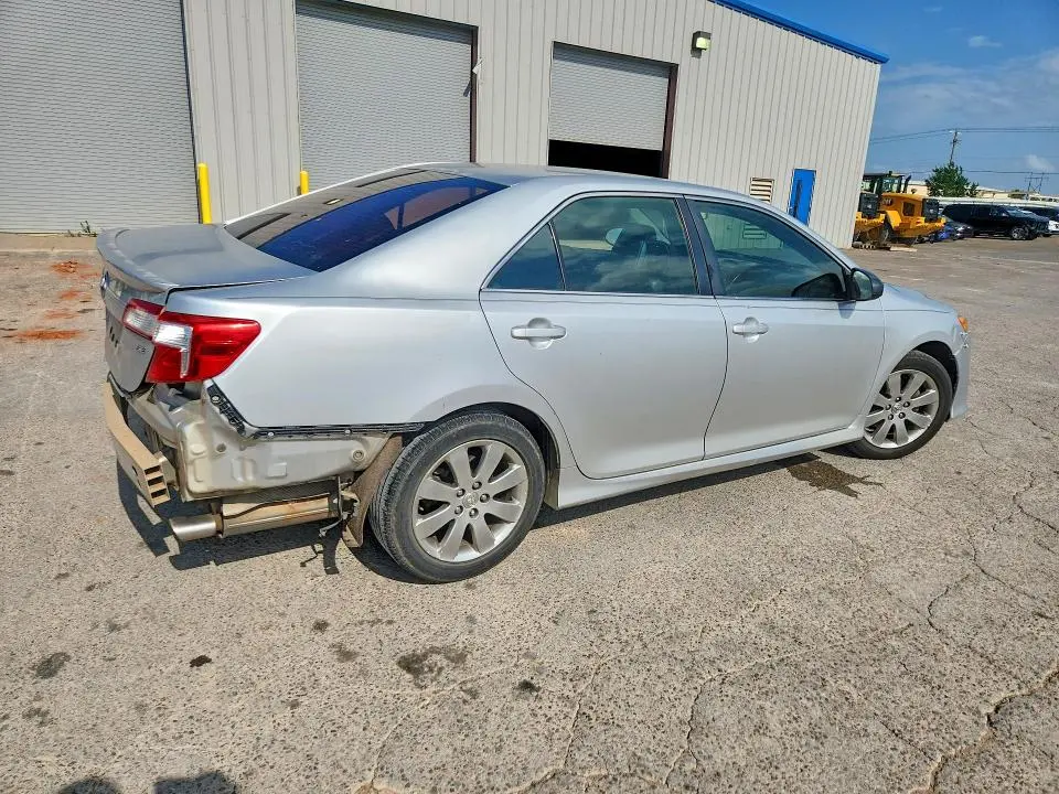 2012 TOYOTA CAMRY SE  
