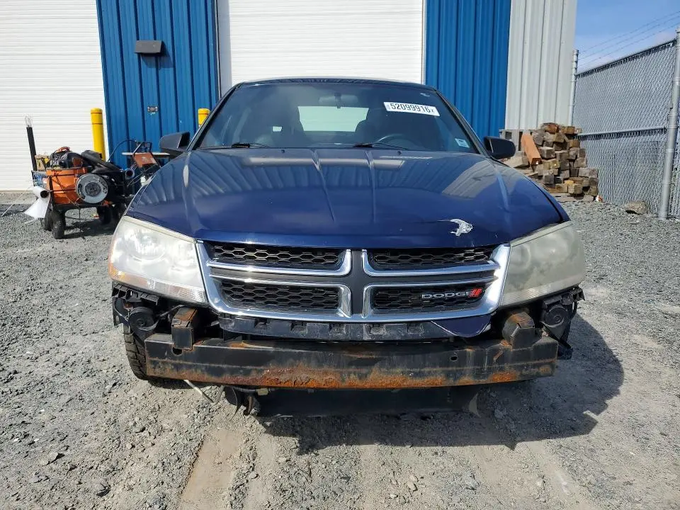 2013 DODGE AVENGER SE  