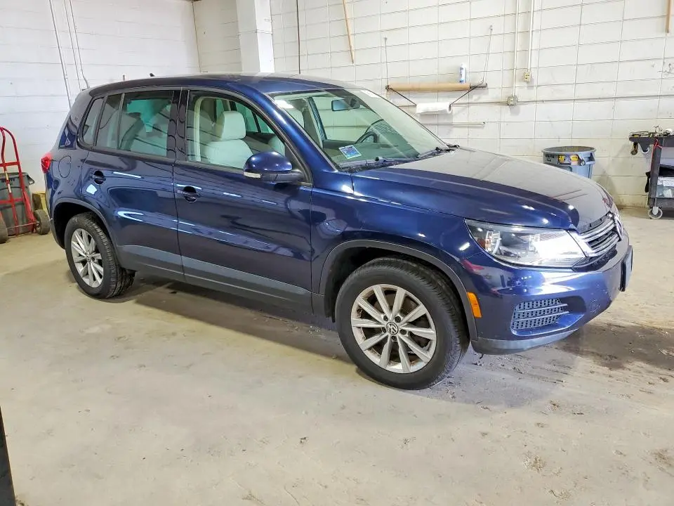 2014 VOLKSWAGEN TIGUAN S  