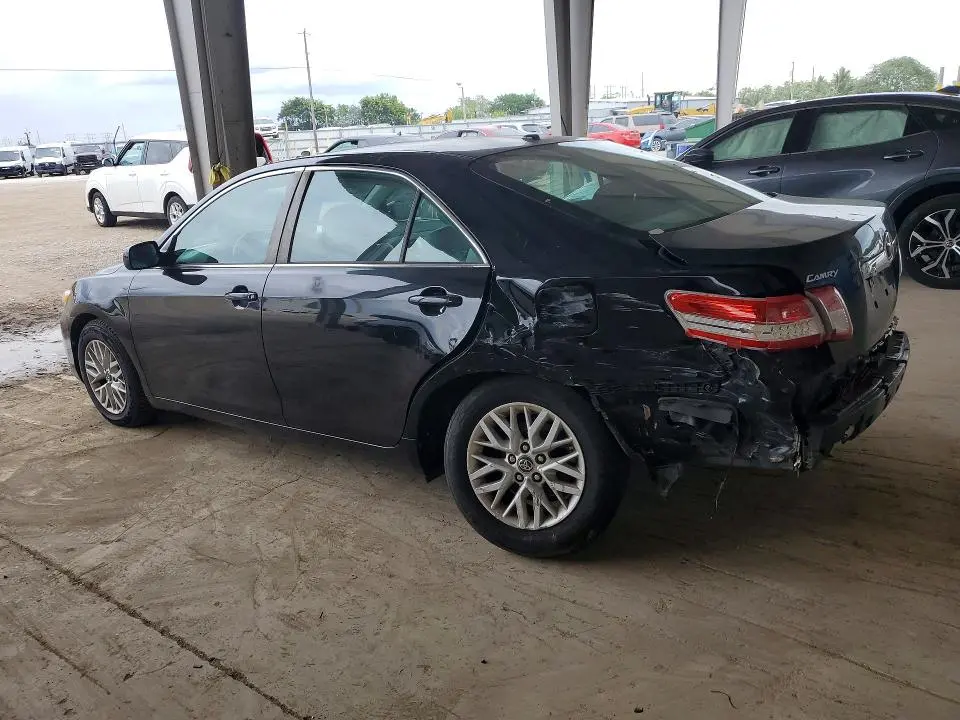 2011 TOYOTA CAMRY BASE  