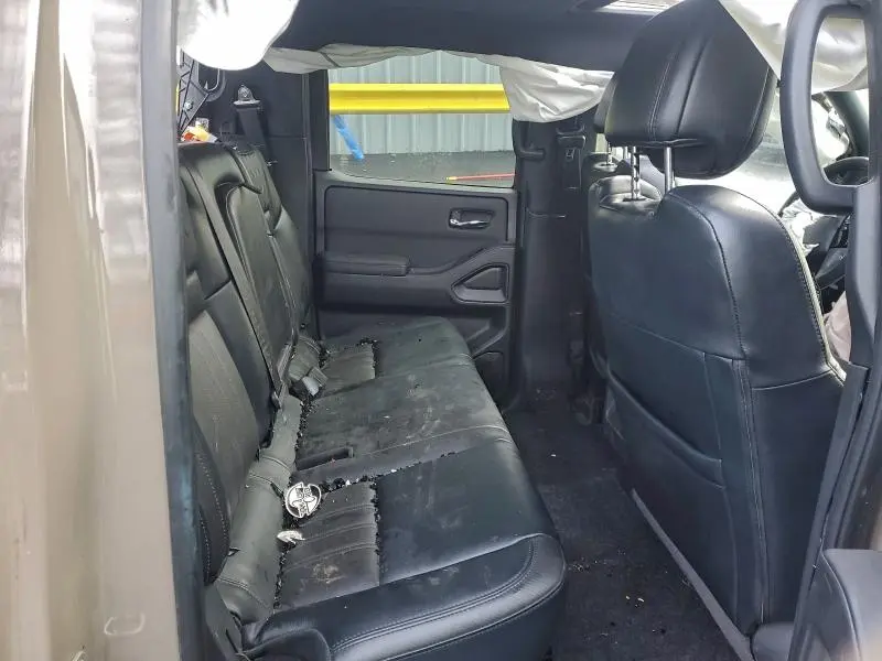 2022 NISSAN FRONTIER S  