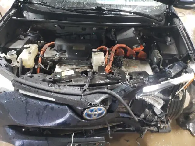 2017 TOYOTA RAV4 HV LE