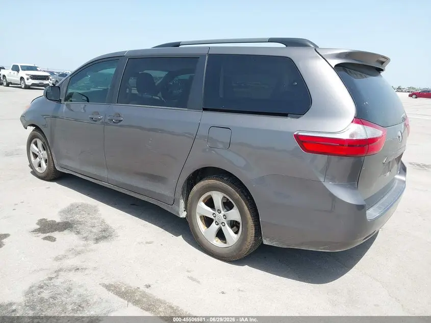 2017 TOYOTA SIENNA LE 8 PASSENGER