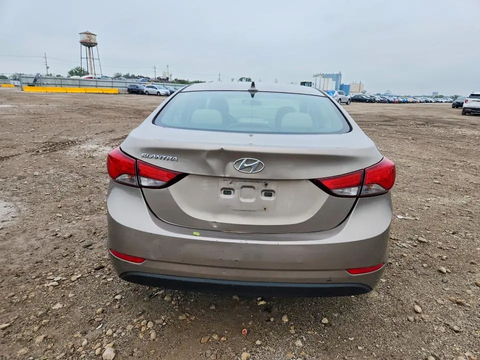 2015 HYUNDAI ELANTRA SE  