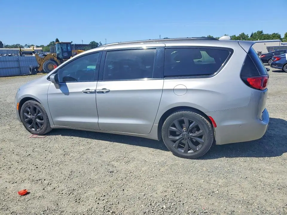 2019 CHRYSLER PACIFICA TOURING PLUS  