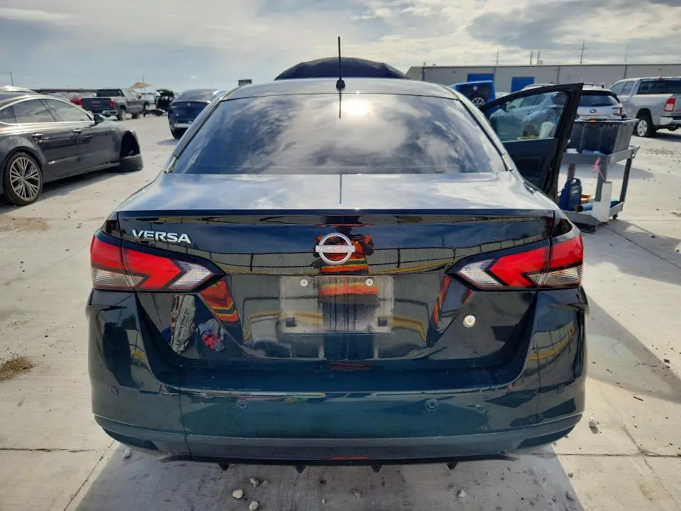 2024 NISSAN VERSA   