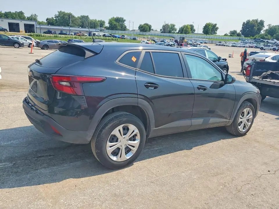 2024 CHEVROLET TRAX LS  