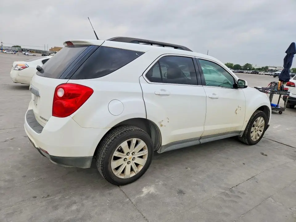 2011 CHEVROLET EQUINOX LT  