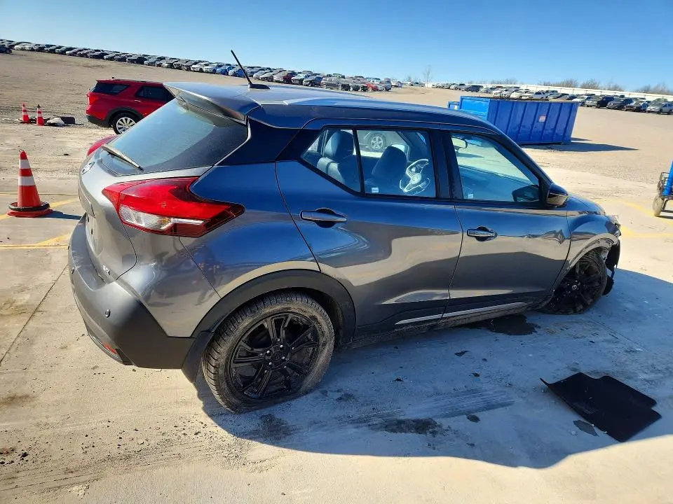 2020 NISSAN KICKS SR  