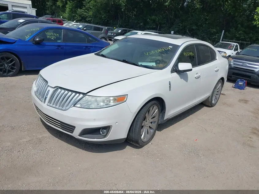 2011 LINCOLN MKS  