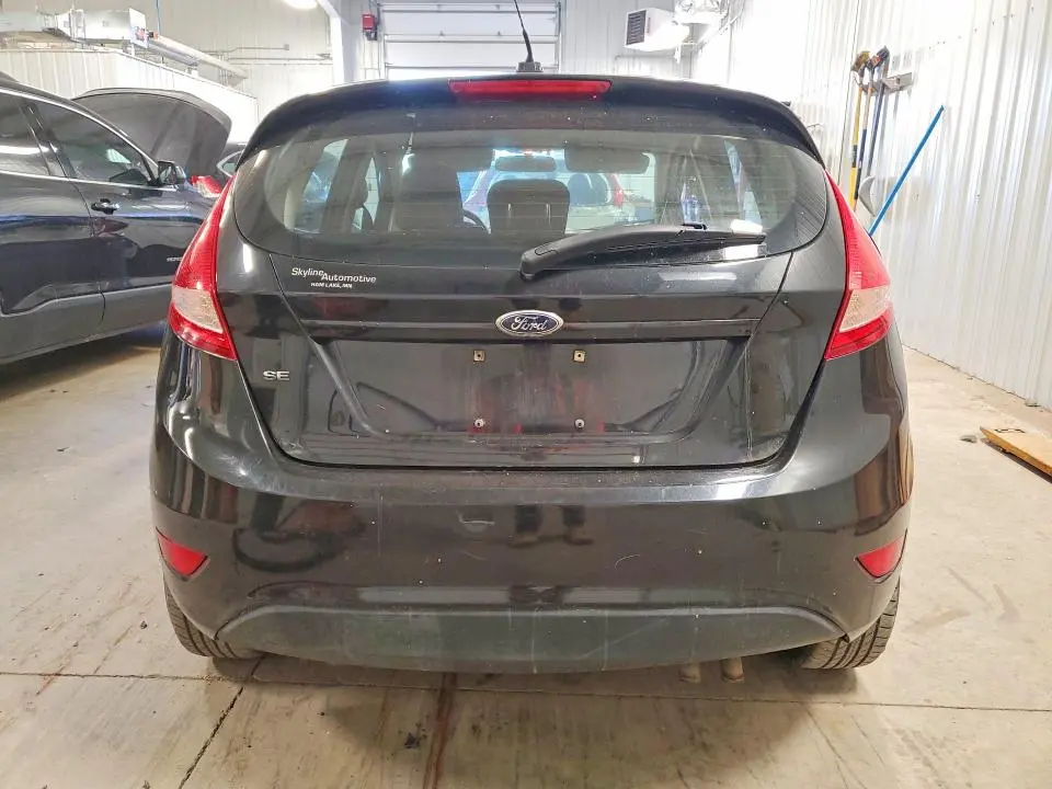 2011 FORD FIESTA SE  