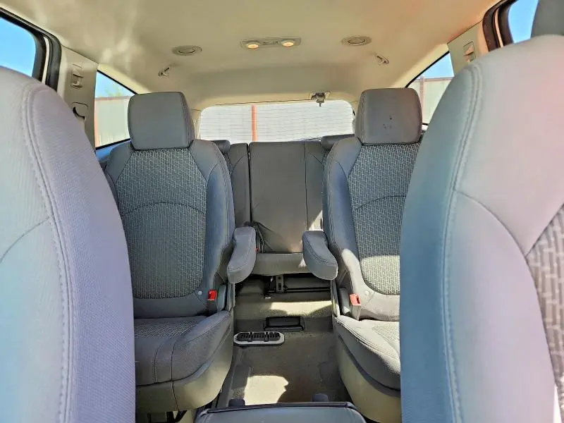 2012 CHEVROLET TRAVERSE LT  