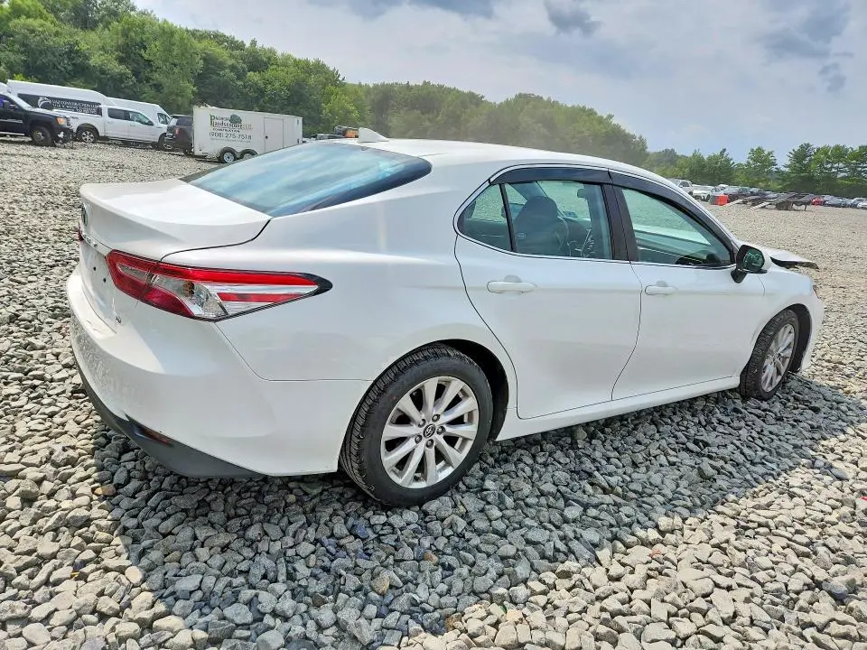 2020 TOYOTA CAMRY LE  