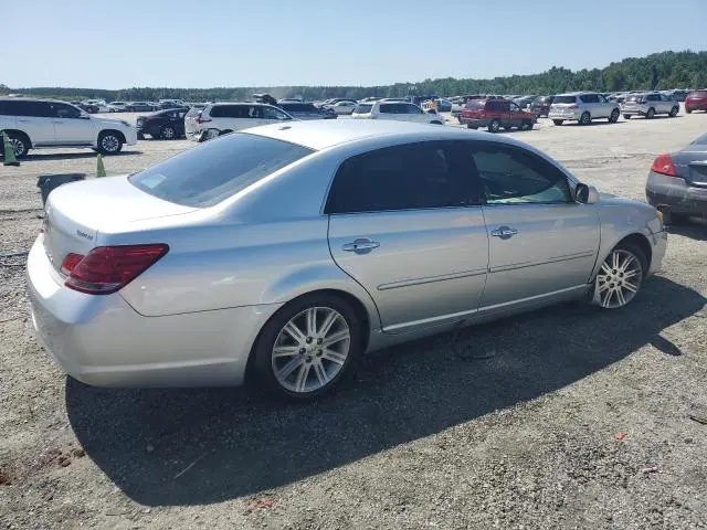 2010 TOYOTA AVALON XL  