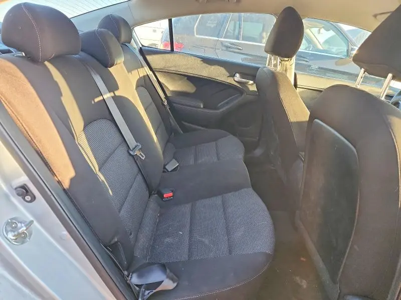 2018 KIA FORTE LX  