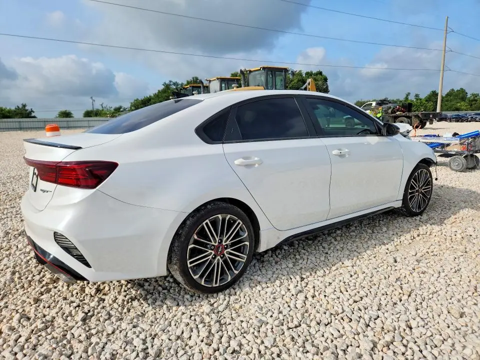 2022 KIA FORTE GT  