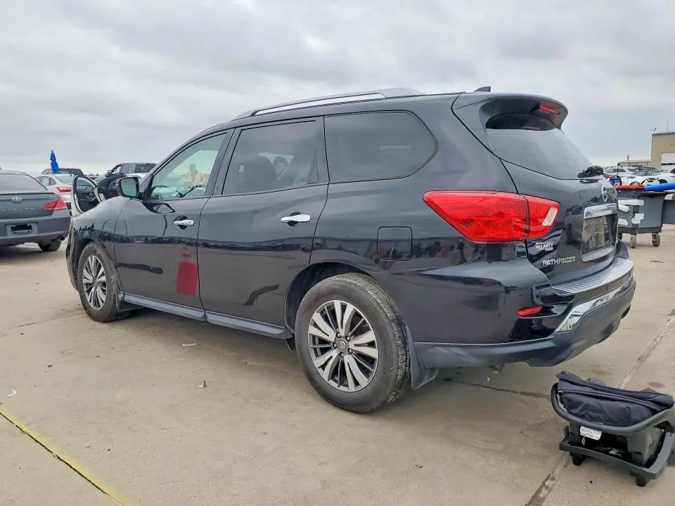 2019 NISSAN PATHFINDER S  