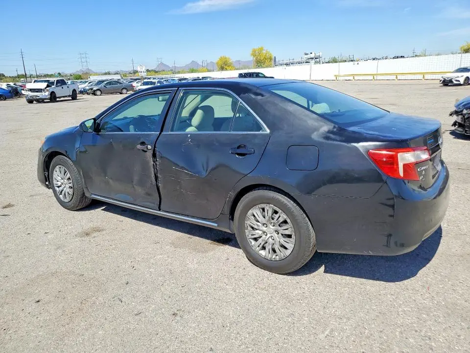 2012 TOYOTA CAMRY LE  