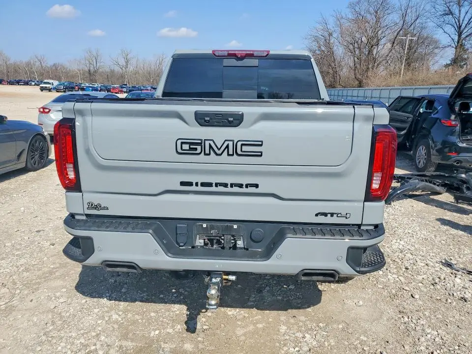 2024 GMC SIERRA K1500 AT4  