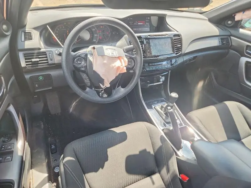 2017 HONDA ACCORD EX  