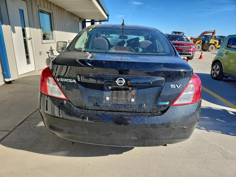 2012 NISSAN VERSA S  
