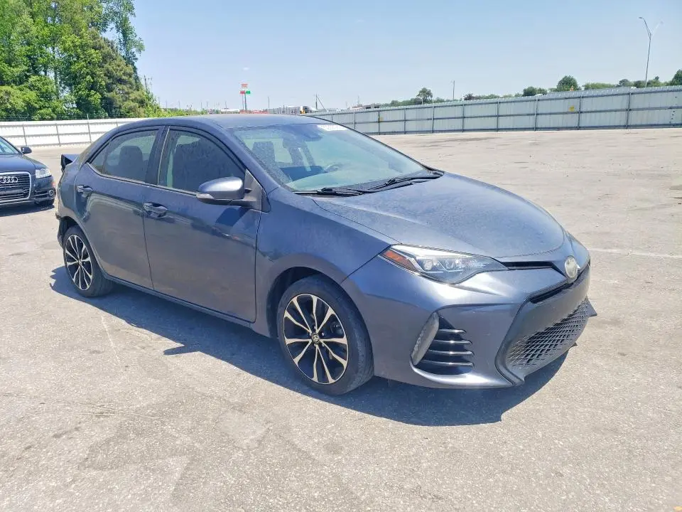 2018 TOYOTA COROLLA SE  