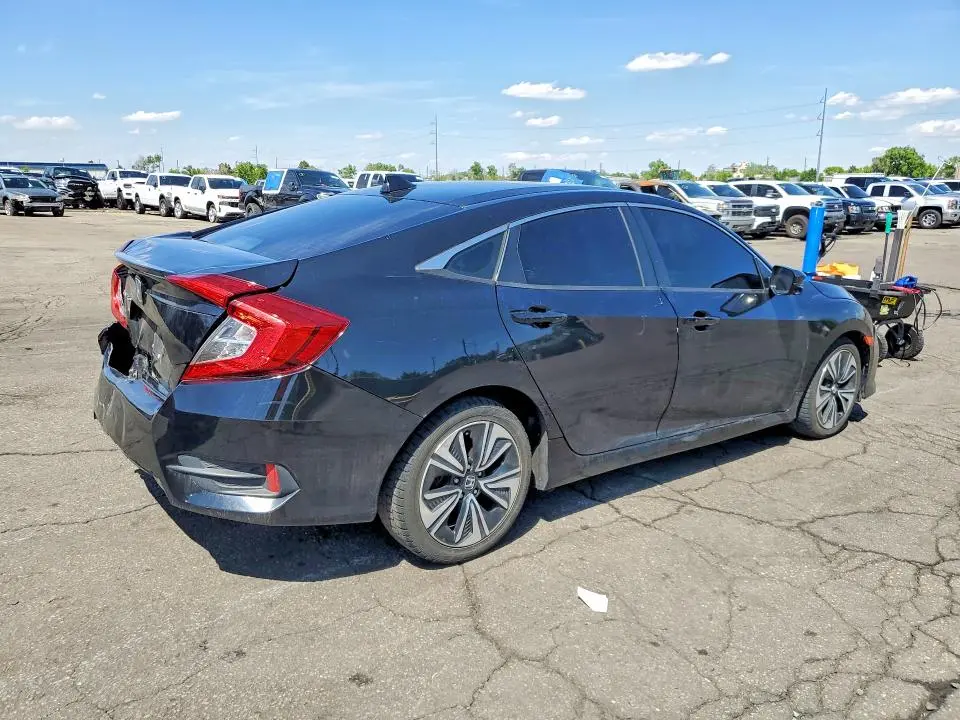 2017 HONDA CIVIC EX  