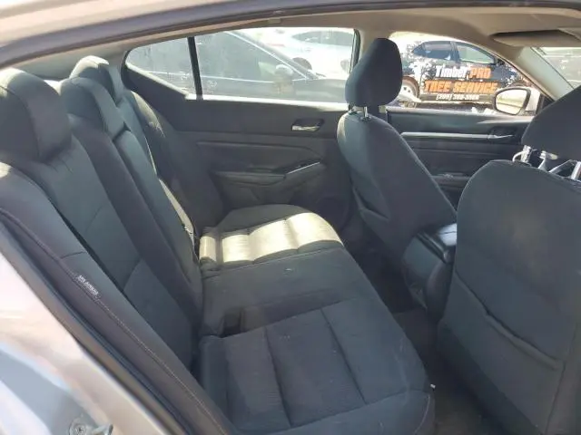 2021 NISSAN ALTIMA SV  