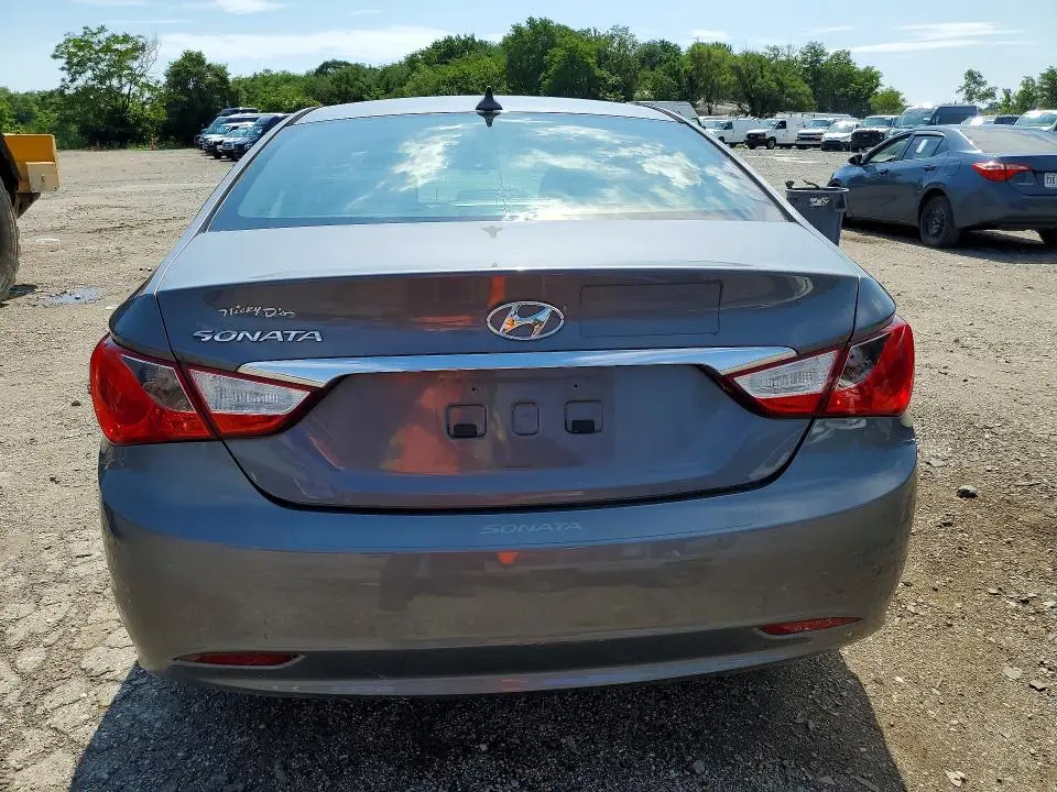2012 HYUNDAI SONATA GLS  