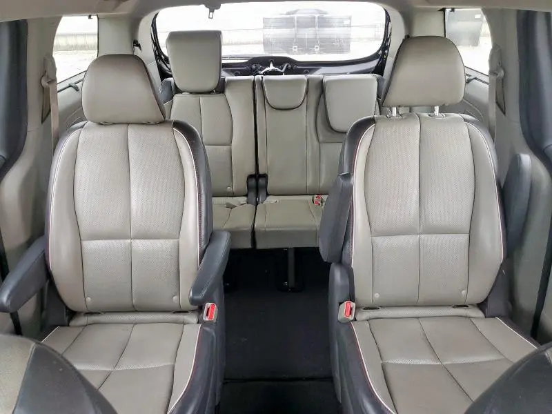 2018 KIA SEDONA EX  
