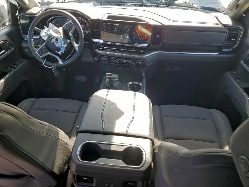 2025 CHEVROLET SILVERADO K1500 LT  