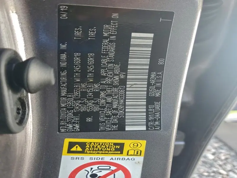 2019 TOYOTA HIGHLANDER SE  