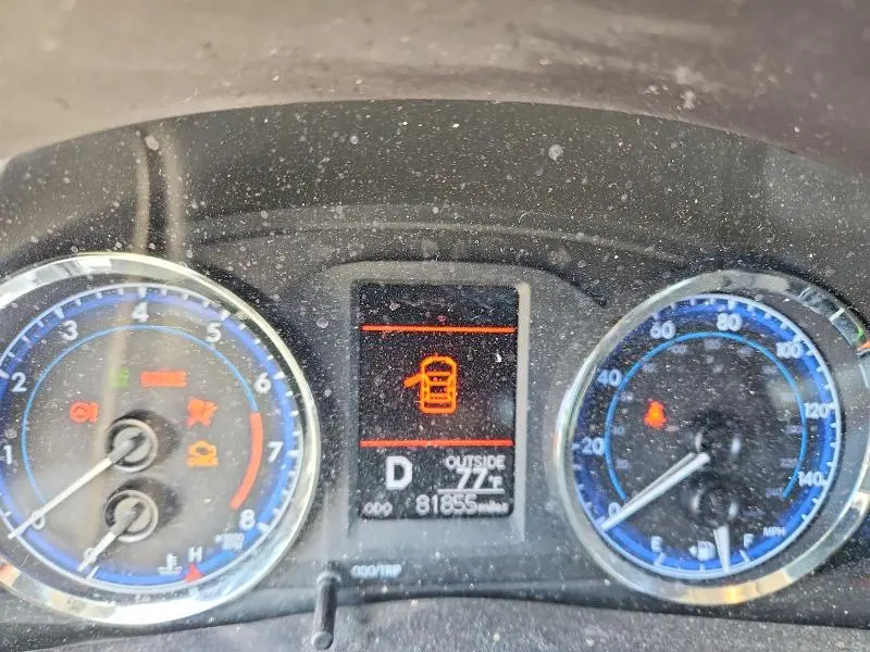 2019 TOYOTA COROLLA LE  