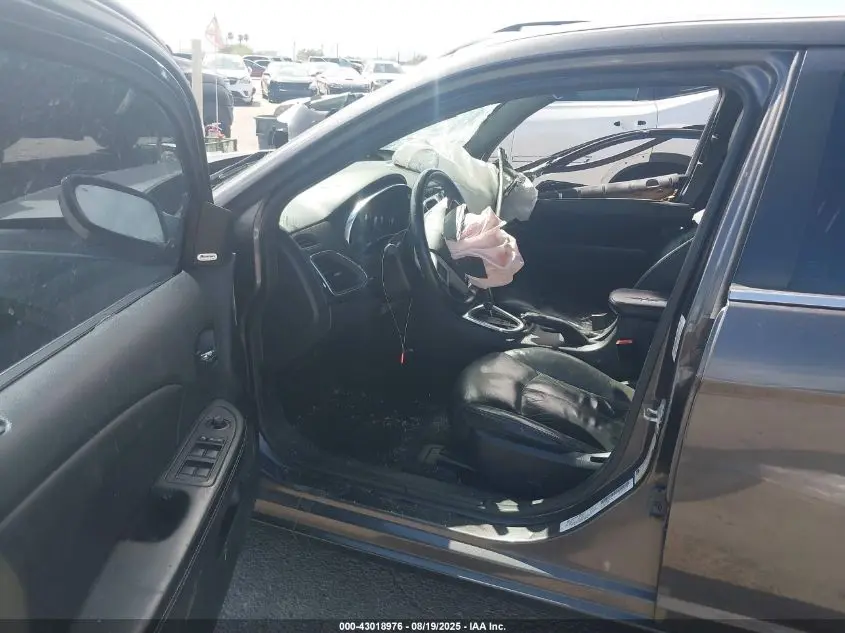 2014 CHRYSLER 200 LIMITED