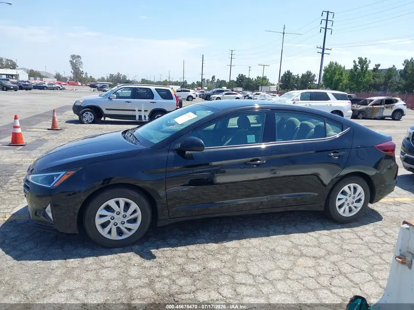 2020 HYUNDAI ELANTRA SE