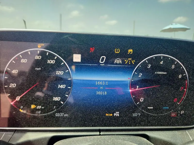 2023 MERCEDES-BENZ C 300  