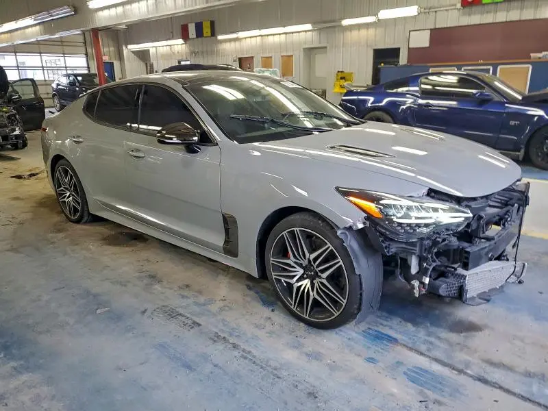 2022 KIA STINGER GT1  