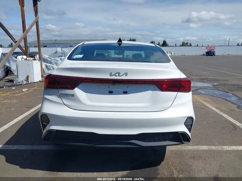 2022 KIA FORTE LXS