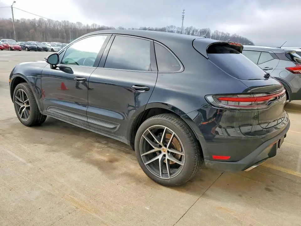 2023 PORSCHE MACAN BASE  