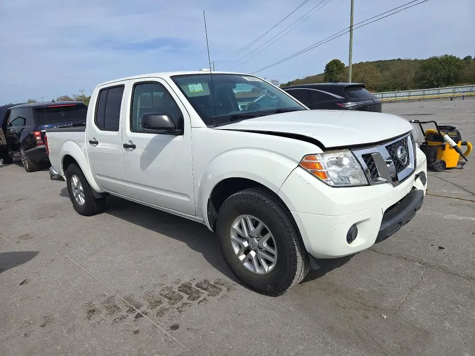 2016 NISSAN FRONTIER SV  