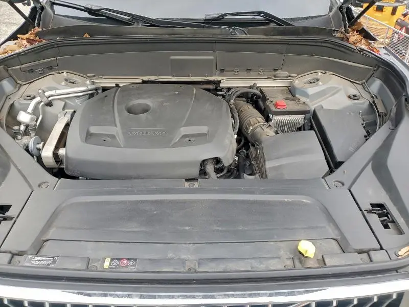 2020 VOLVO XC90 T6 MOMENTUM  
