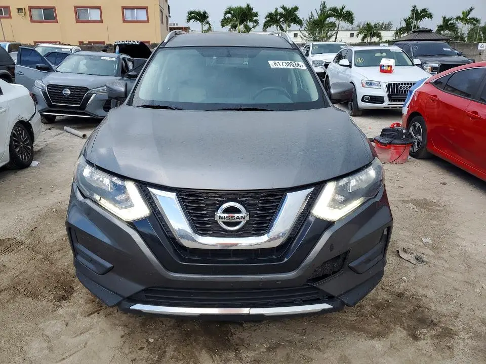 2017 NISSAN ROGUE SV  