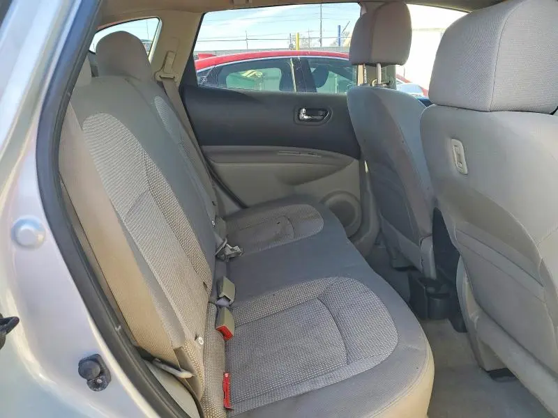 2013 NISSAN ROGUE S  